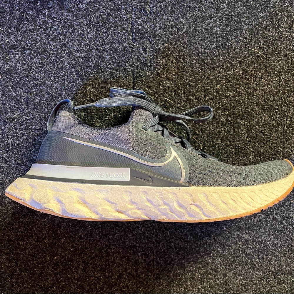 Nike Mens React Infinity Run FlyKnit. Teal gray. 8.5